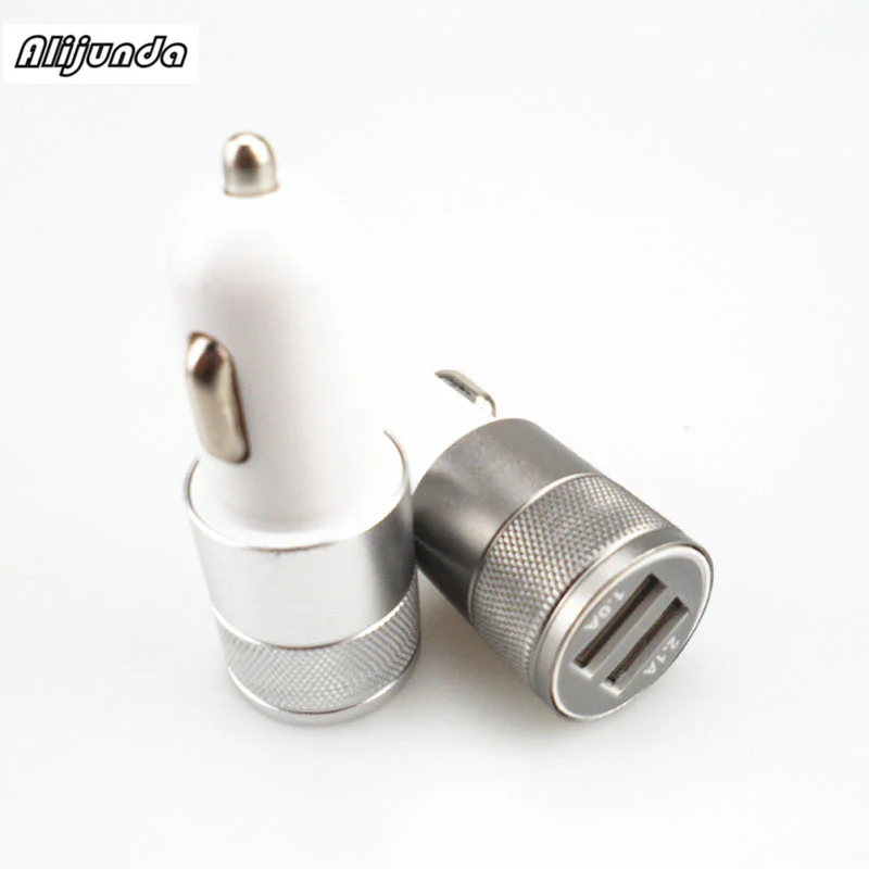 Автомобильное зарядное устройство с двумя портами USB 2 1 в маленькое