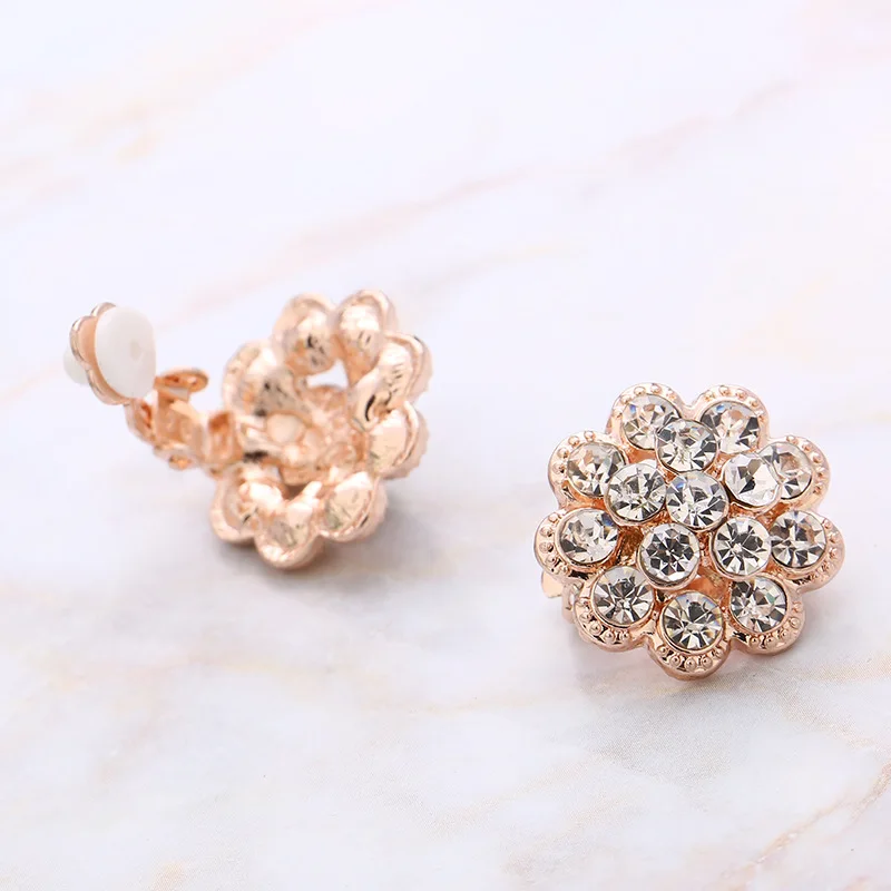 2018 оптовая продажа от производителя серьги-гвоздики со стразами в европейском и