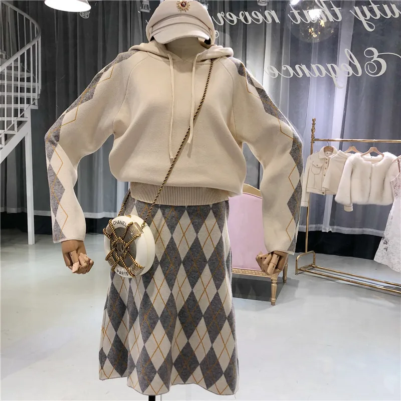 2018 alphalphalmoda Стильные Свитера свитер топ зимний с капюшоном повседневные