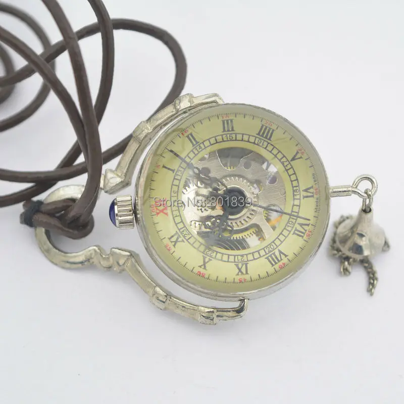 See Through SilverTone Crystal Ball Design Wind Up Mechanical Pocket Watch + Leather Chain Nice Gift Wholesale Price H047 - Механические карманные часы с прозрачным корпусом, серебристым тонированием и дизайном шара из кристаллов, заводная, с кожаной цепо