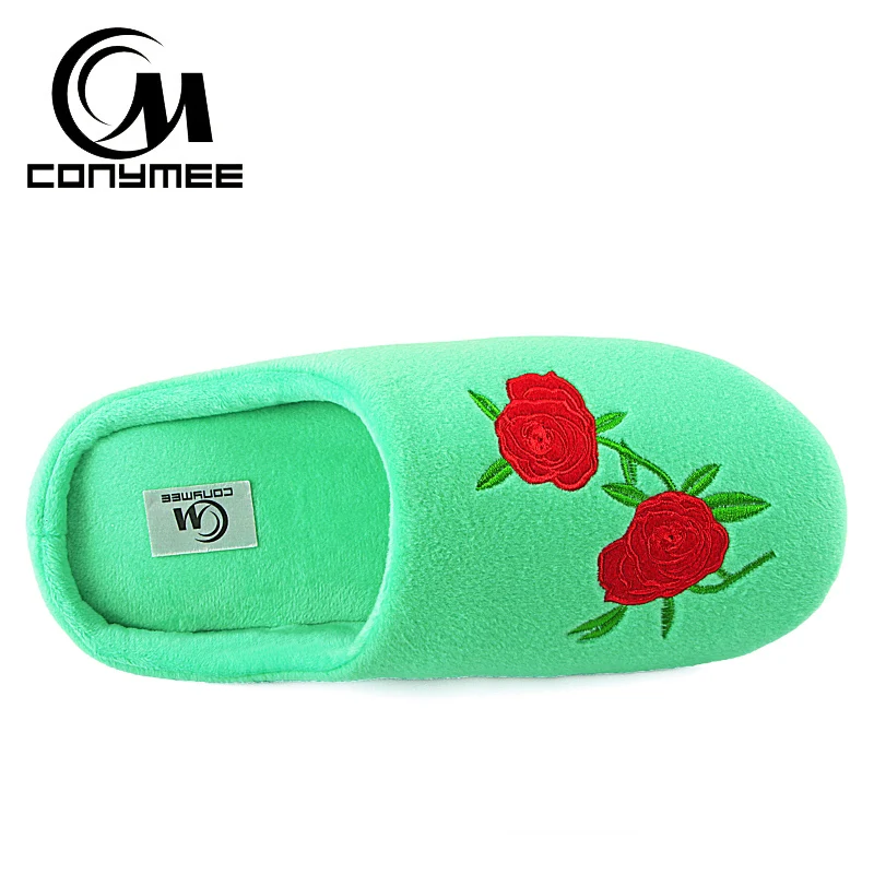 CONYMEE/мягкий коралловый бархат Главная тапочки для женщин зимняя теплая Домашняя обувь на плоской подошве милые вышитые цветы Pantufa хлопковые тапочки