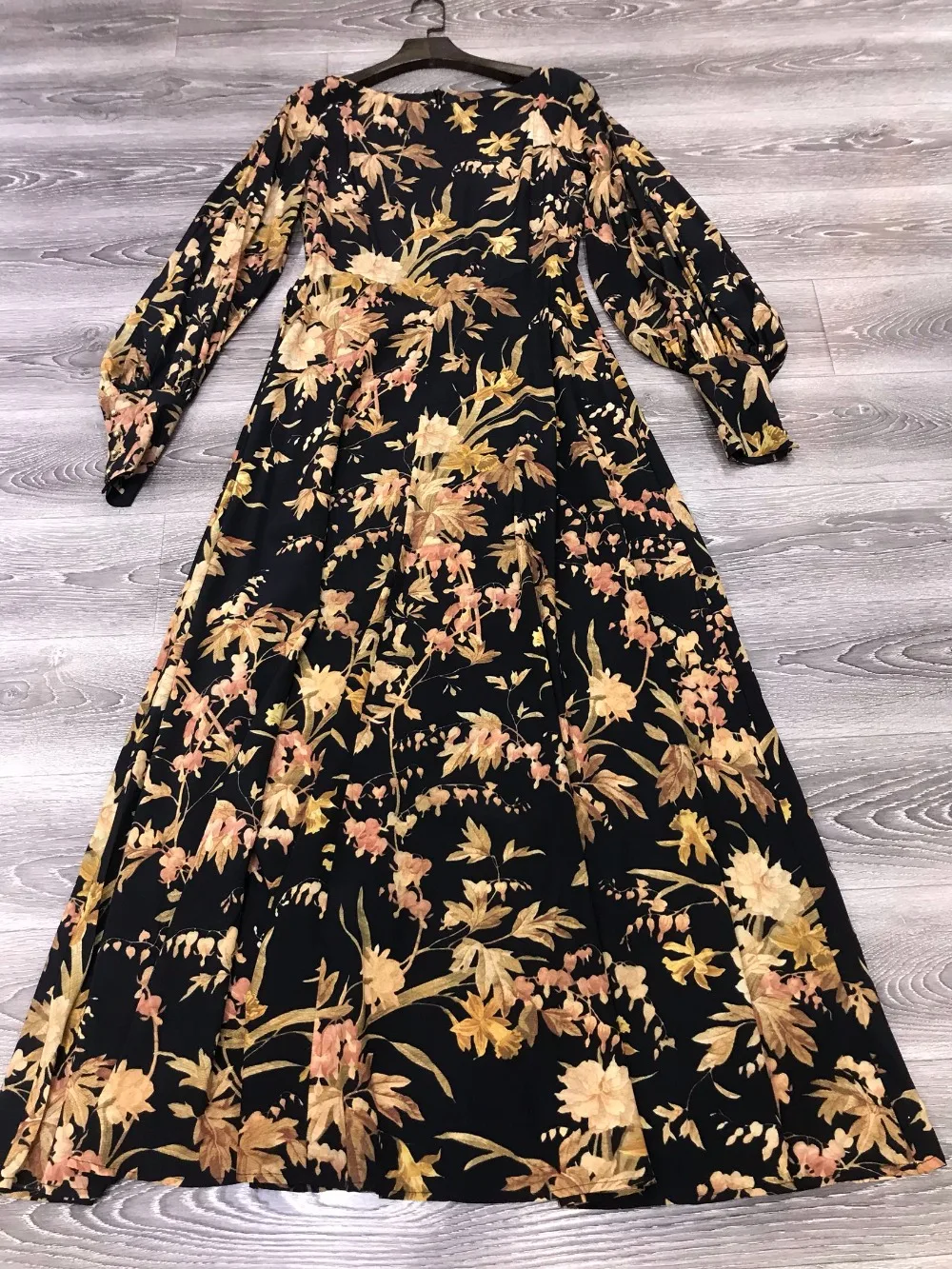 Женское черно-бежевое платье Из Шелковой смеси баскское платье с вырезом лодочкой и длинными рукавами на пуговицах с манжетами и баской Jonquil платье с цветочным принтом