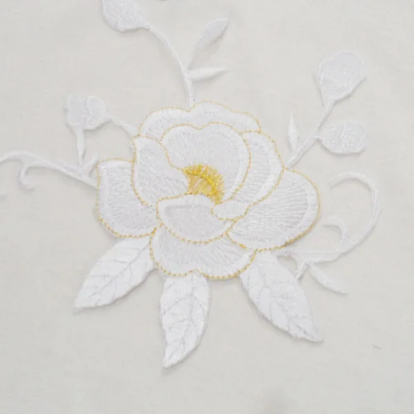 200 шт./лот оптовая продажа маленькая нашивка цветы для ткани Железная На вышивке