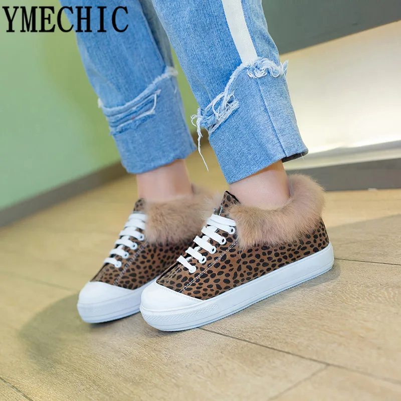 Женские ботильоны на шнуровке YMECHIC модные туфли плоской платформе с меховой