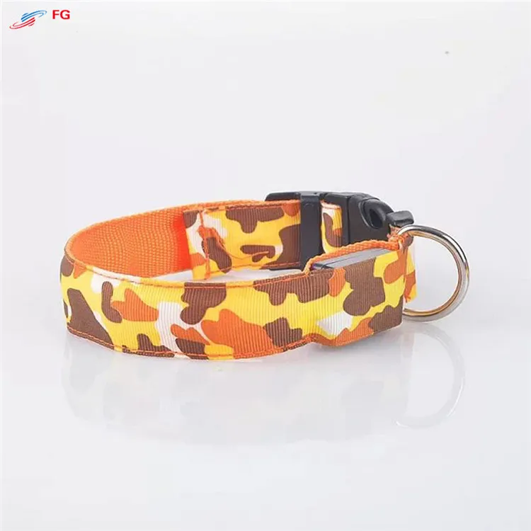 2,5 см ширина 4 размера собачий светодиодный нейлоновый Камуфляжный ночной защитный светодиодный мигающий ошейник для собак воротники-ожерелья - Цвет: Colorful
