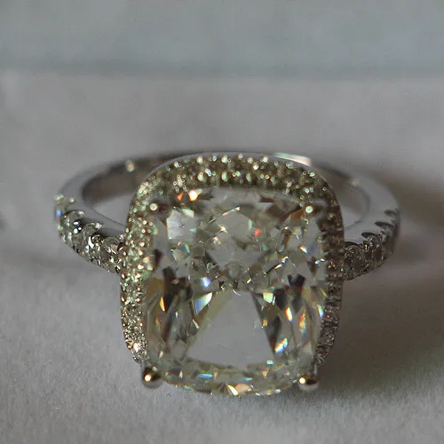 Великолепное 5Ct кольцо с искусственными бриллиантами для женщин обручальное из