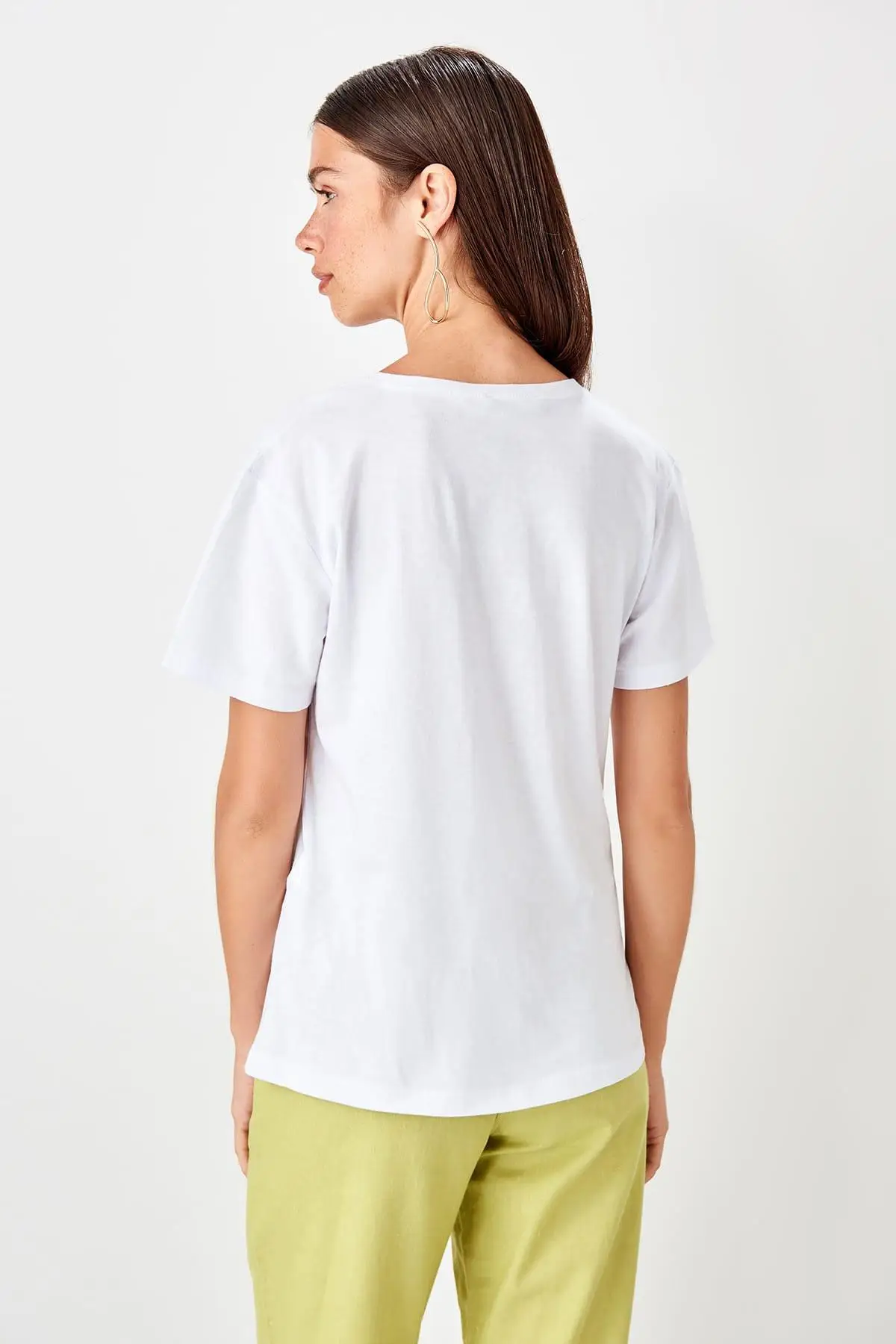 Trendyol белые Базовые Трикотажные футболки TWOSS19TS0573|Футболки| |