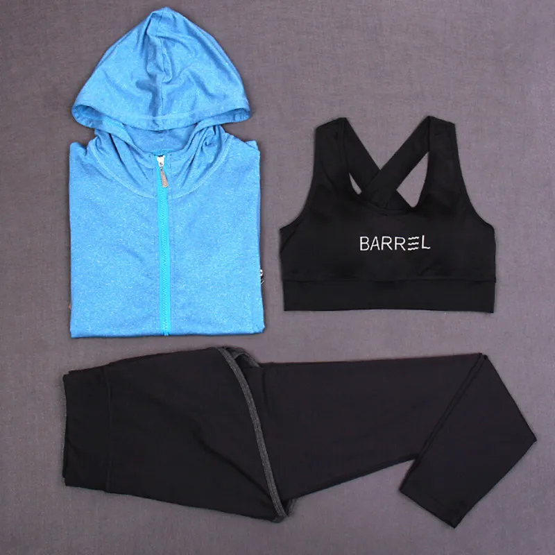 Женский спортивный костюм из 3 предметов пальто бюстгальтер и брюки для