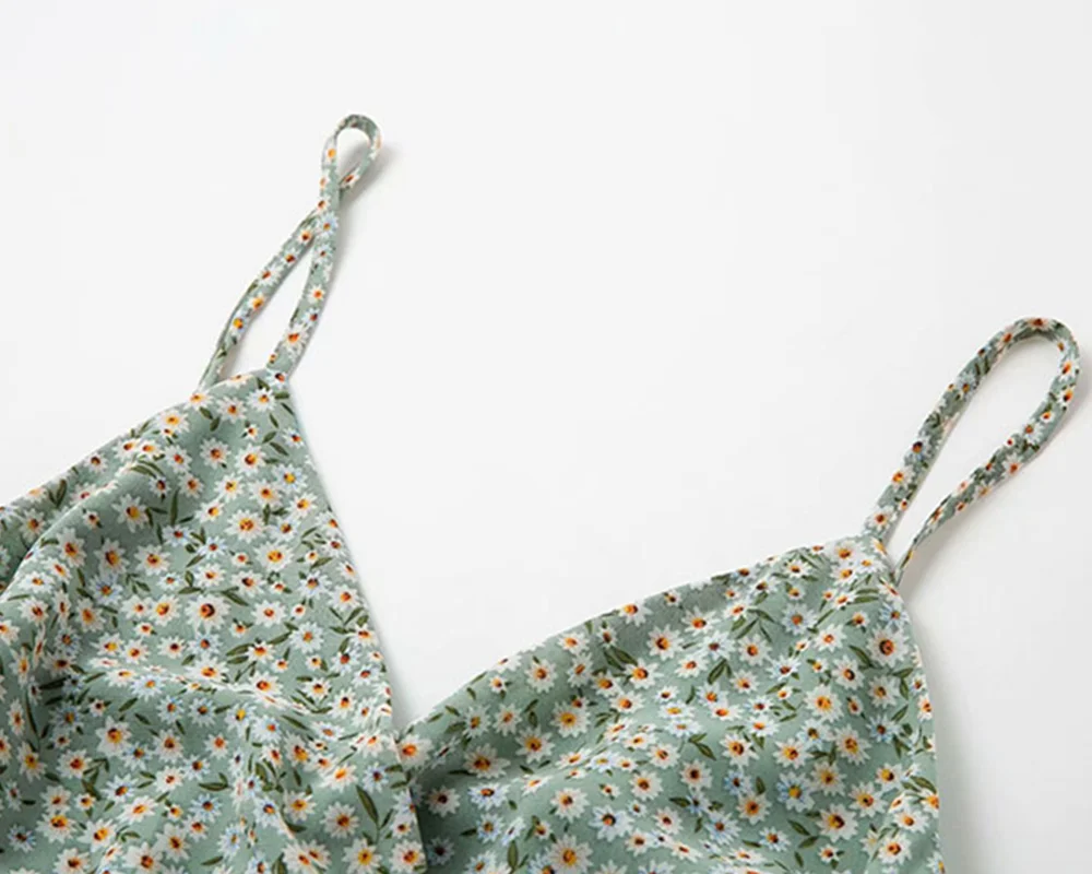 Женское платье на бретельках шифоновое с высокой талией и открытой спинкой |