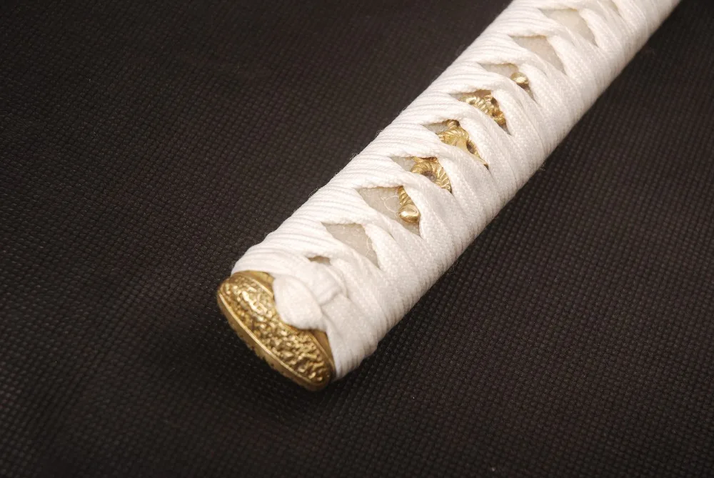Прямая рукоятка Tsuka с белым шелком Ito и натуральной белой Rayskin высококачественная