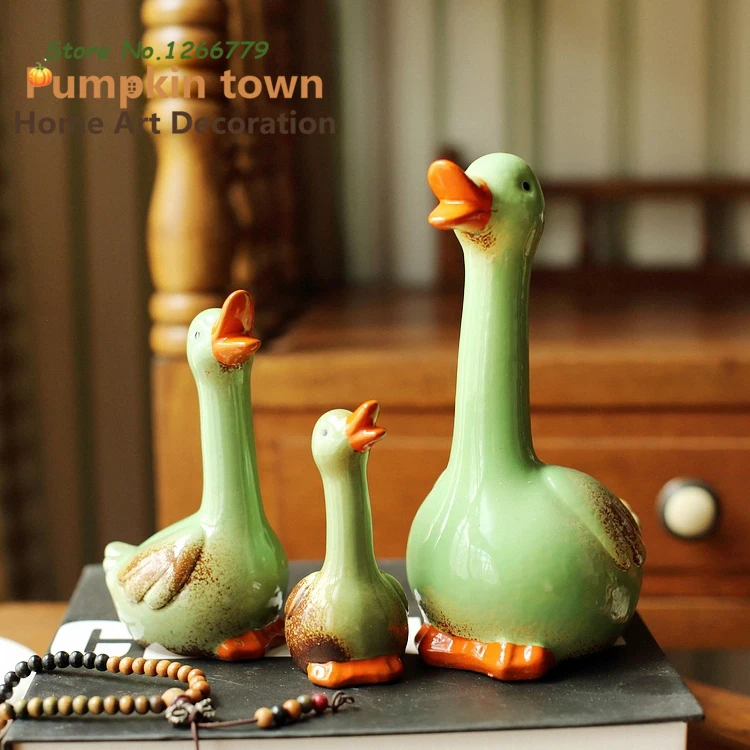 

2018 NEW Pastoral fresh style A family of three green ceramic glazed duck crafts,modern minimalist home decorations Cute duck