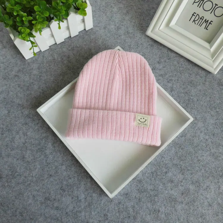 Pink 1 шт., новая детская шапка на осень и зиму, шапки для маленьких мальчиков и девочек, вязаная шапка из хлопка и шерсти для новорожденных, Теплая Шапка-бини со смайликом для малышей - Цвет: Pink