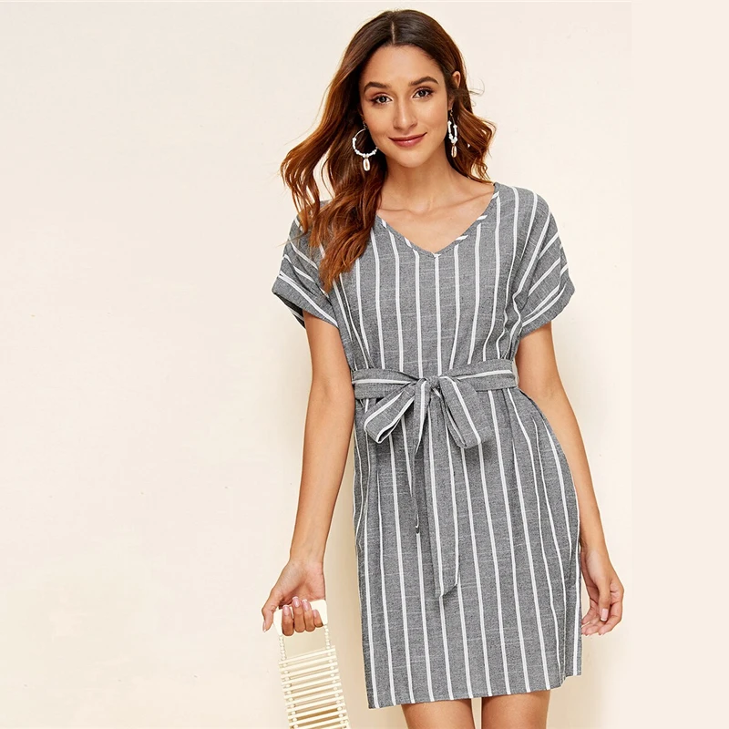 SHEIN модное платье с v-образным вырезом и поясом в Вертикальную Полоску,, элегантное зеленое Пастельное летнее женское платье с коротким рукавом, туника, прямые платья