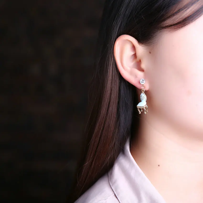 Модные серьги гвоздики TianBo новые модные и чистые свежие элегантные в виде короны