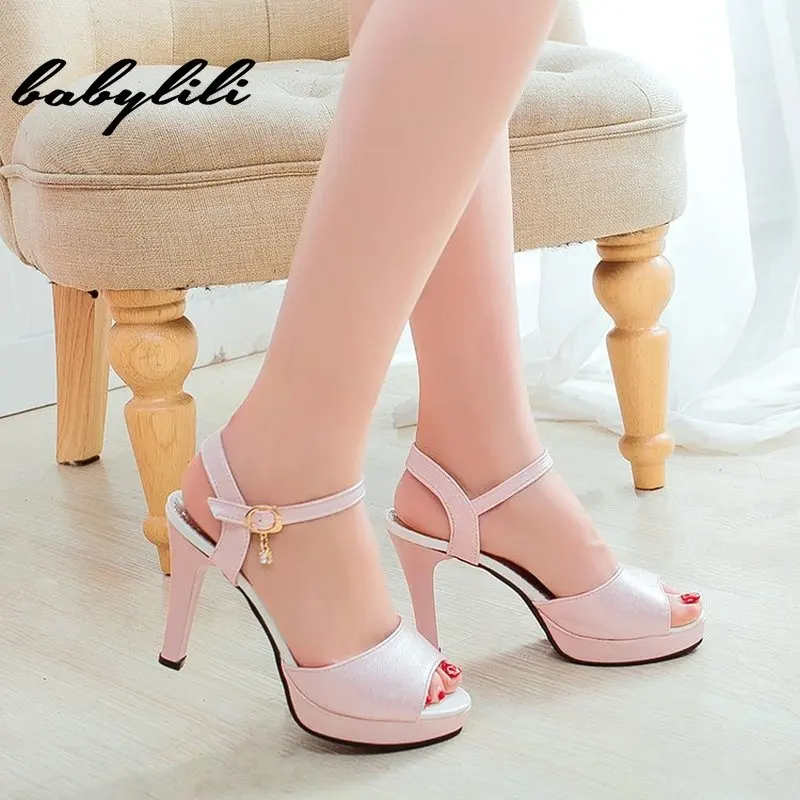 Белые женские сандалии на высоком каблуке 2019 г. цельные туфли пикантные