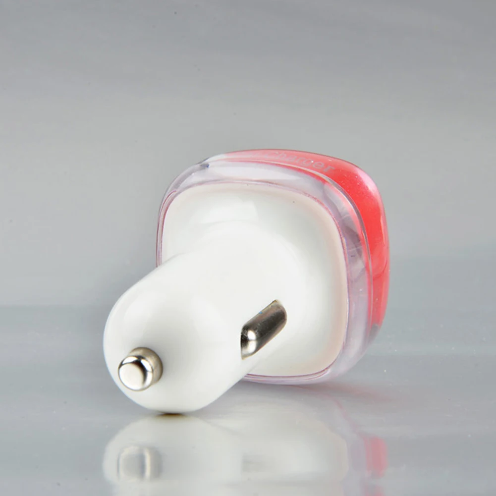 Универсальное автомобильное зарядное устройство 2 порта USB напряжение 5 В пост.