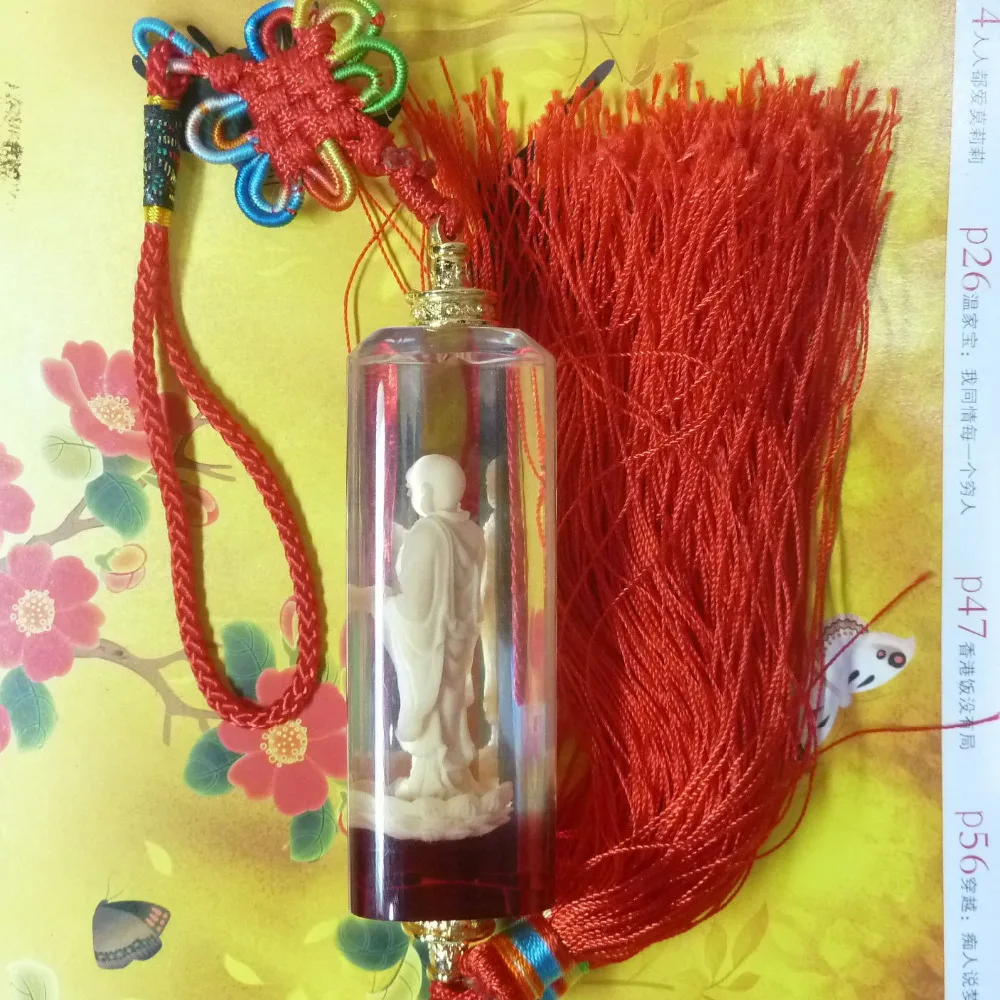 

Natural transparent resin inlaid with Buddhas, automobile ornaments