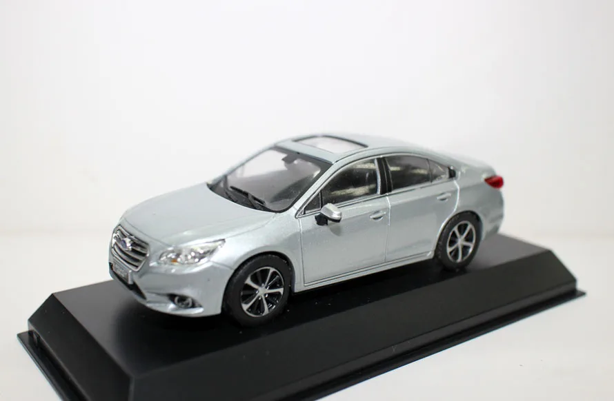 Оригинальный заводской игрушечный автомобиль 1:43 SU Бару LEGACY из сплава игрушки для