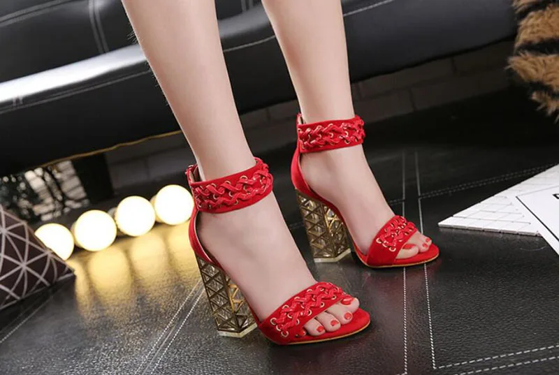 

KNCOKAR Spring and summer ladies new style comfortable and fashionable sexy hollowed-out crystal coarse heel open-toe big s