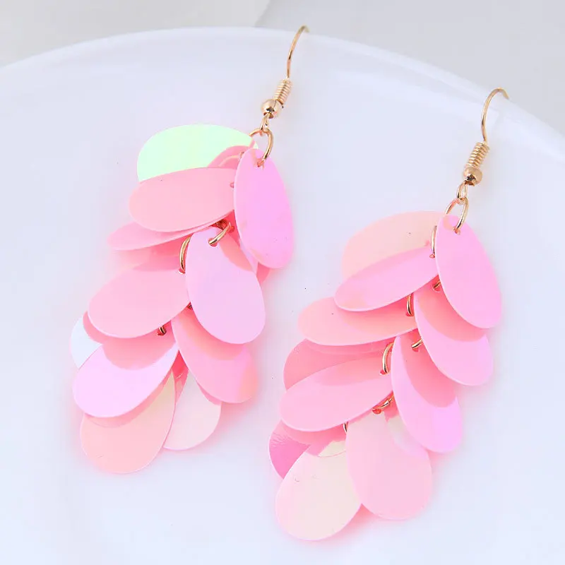 

Summer New Sequined Earrings, Letters Flowing Sumerian Scales Earrings, Medium And Long Pearl Wholesale