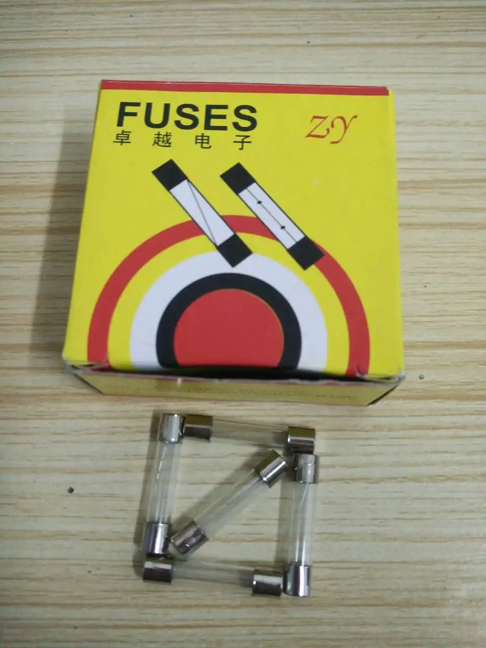 100pcs 630mm 15A 250V Fast blow Glass fuse 630 15A 250V New and original Free shipping