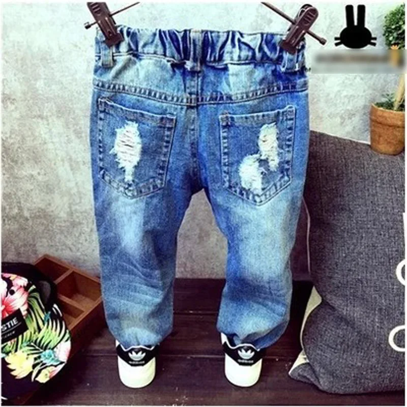 Детские рваные штаны брюки 2018 для маленьких мальчиков джинсы девочек Брендовые