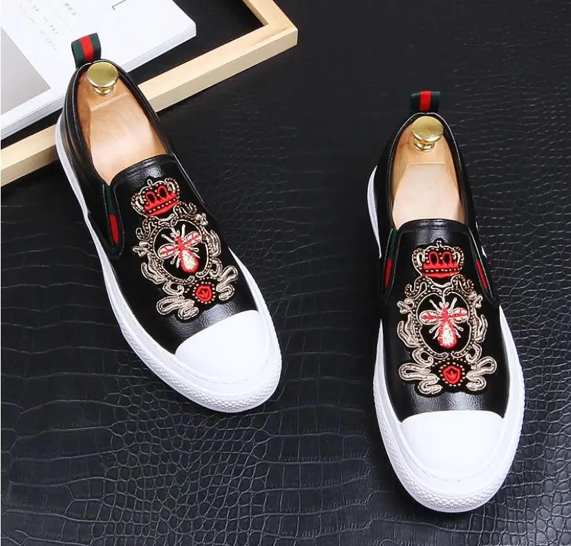 NEW Luxury embroidery bees Casual Shoes Men Loafers Slip on High Quality Designer Shoes Men Moccasins Sneaker Footwear Male