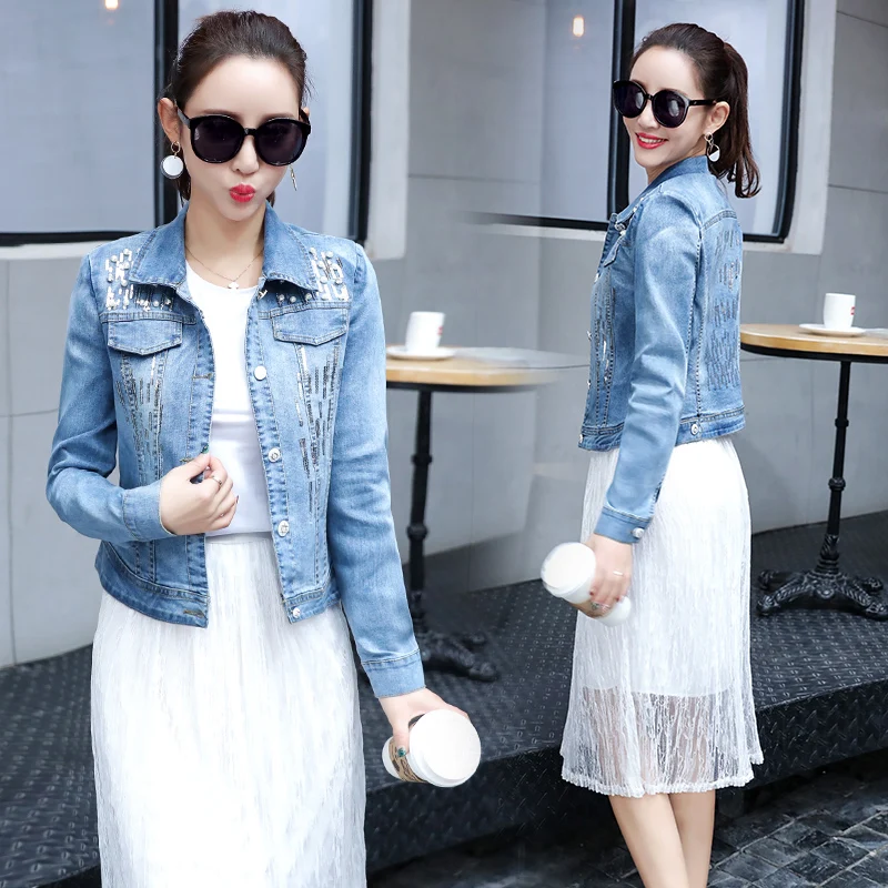 Женская джинсовая куртка с заклепками Классическая приталенная из денима