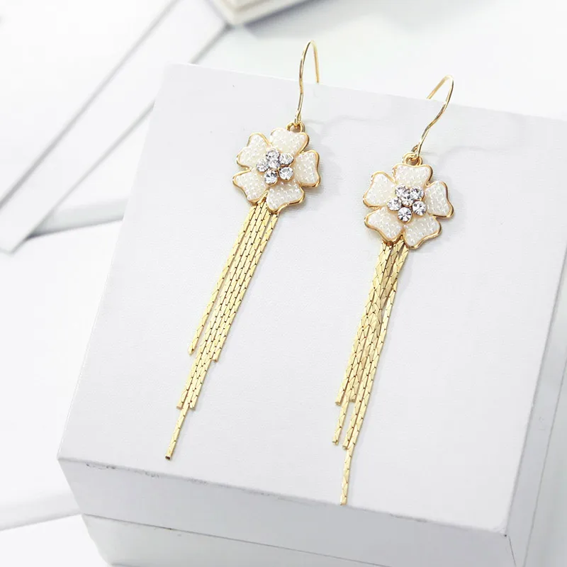 Серьги подвески Neoglory Австрия с искусственным жемчугом светильник желтого золота