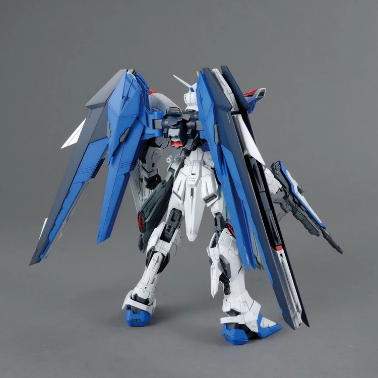 Мобильный костюм Bandai Gundam СВОБОДА 2 0 MG 1/100 Аниме фигурки коллекционные