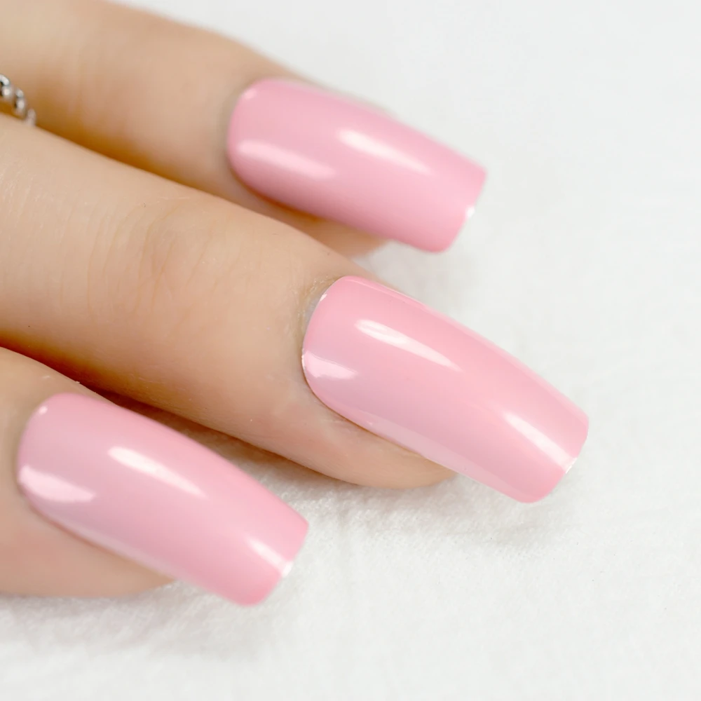 Квадратные накладные ногти средней длины с квадратной головкой розовые