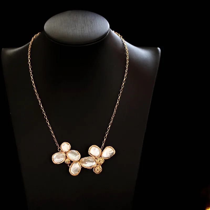 

Fashion Freshwater Pearls Handwork Drop Earrings NEW