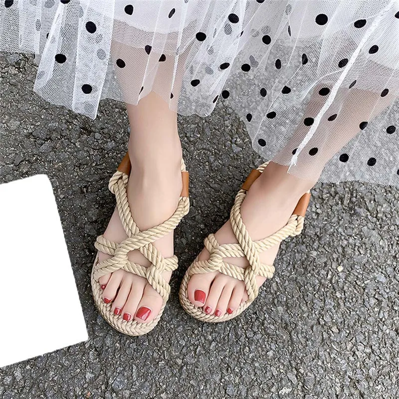 Женские модные сандалии на плоской подошве с соломенной пеньковой веревкой в