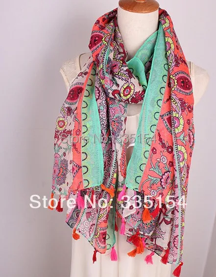 Весенний модный винтажный шарф с цветочным принтом в богемном стиле кисточками