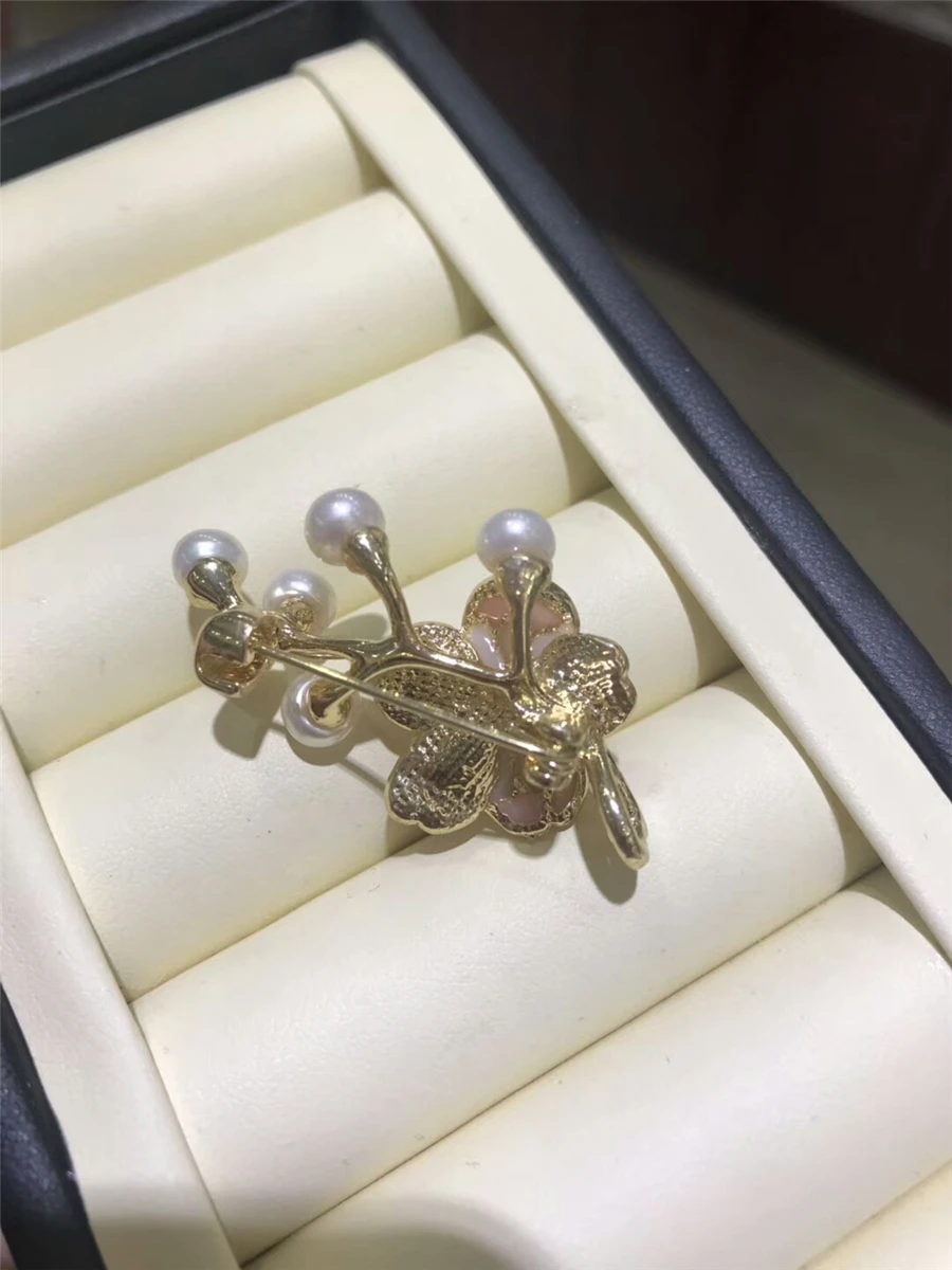 Мода природных высокое качество Жемчужная Брошь Pin классический очаровательный