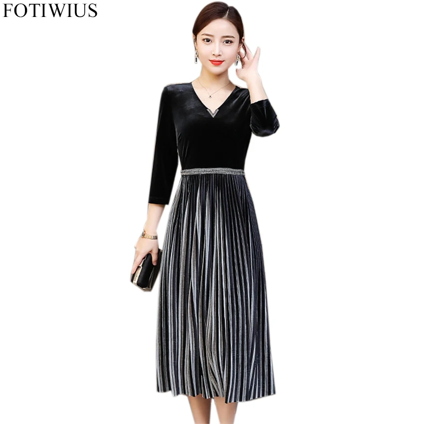 4XL Plus Size Dresss Women V-Neck Vintage Dress High Quality Fashion 2020 Ladies Black Velvet Pleated Midi-Calf Robe Femme | Женская