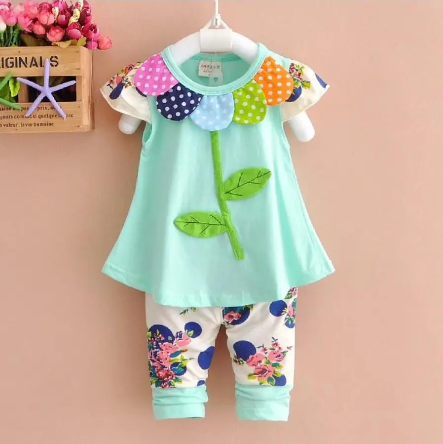 Летние комплекты одежды для маленьких девочек модная футболка с цветочным