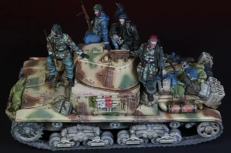 1/35 сборный Набор фигурок из смолы итальянские танкеры 4 фигурки|Наборы для сборки