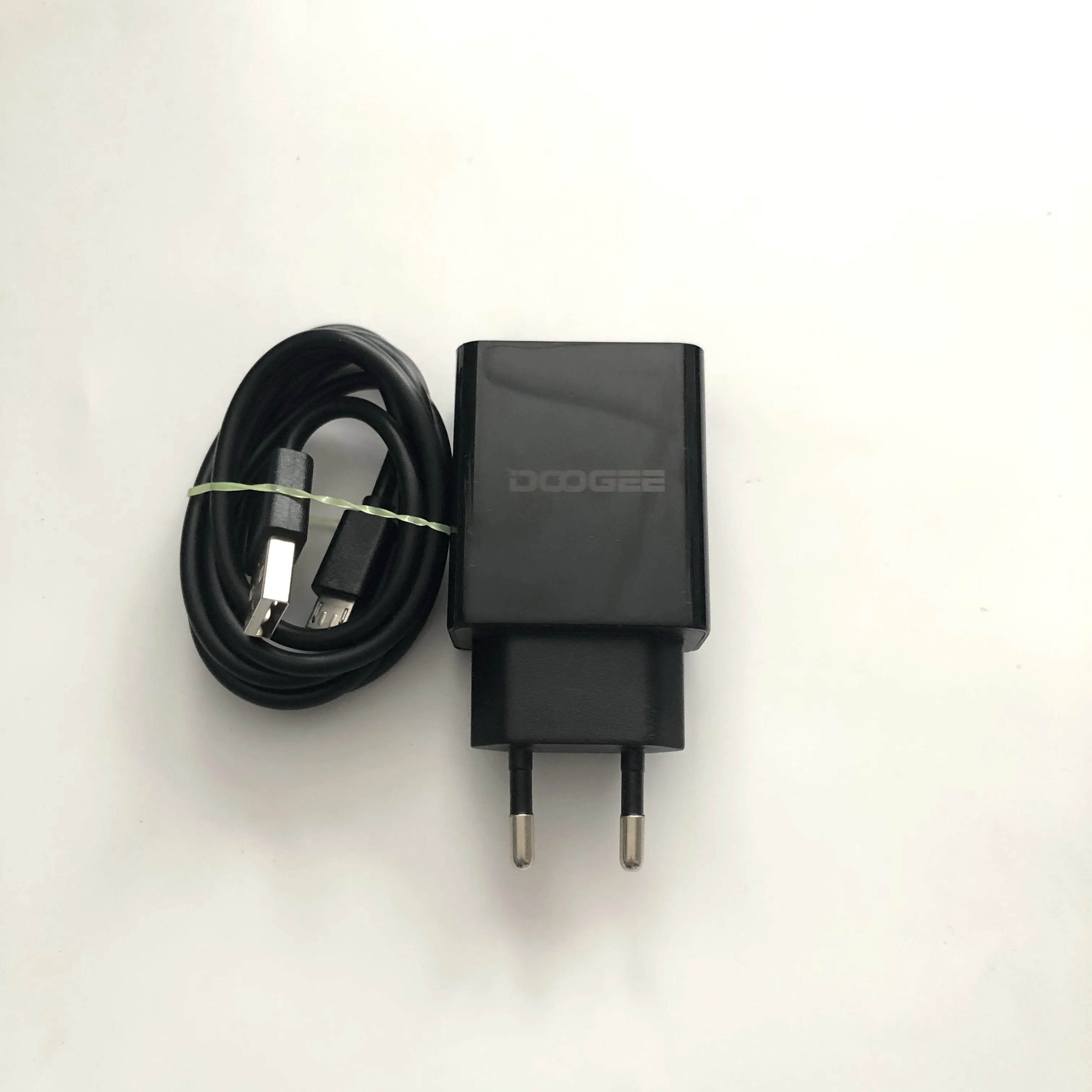 DOOGEE S60 используется зарядное устройство + USB кабель линия Для MTK Helio P25 Octa Core 5 2