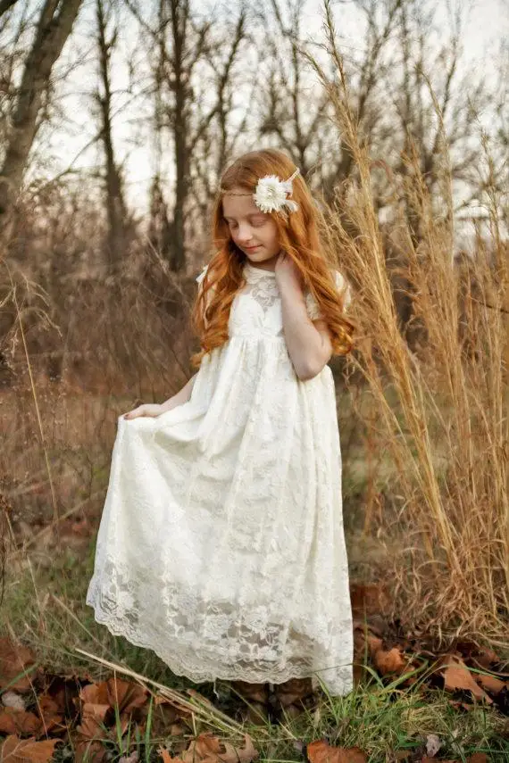 Платье кремового цвета с кружевным бантом и рукавами-крылышками для маленьких