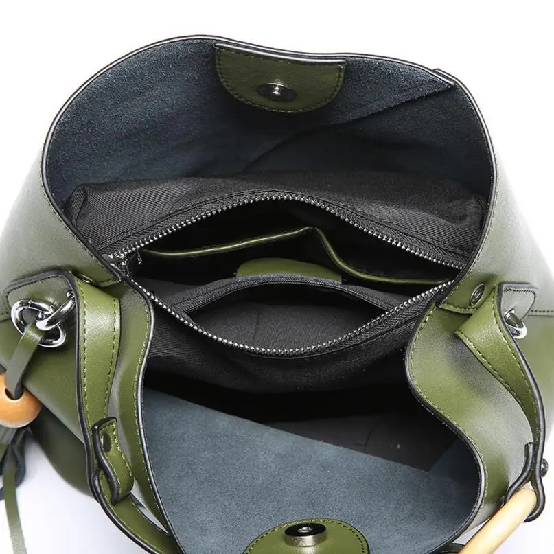 

FoxTail & Lily Tassel Genuine Leather Bucket Bag Women High Quality Handbags Famous Designer Leather Shoulder Messenger Bags