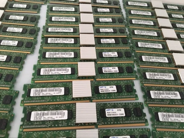 

Память IBM 5693 15R7436 45D1187 1 ГБ P6 570