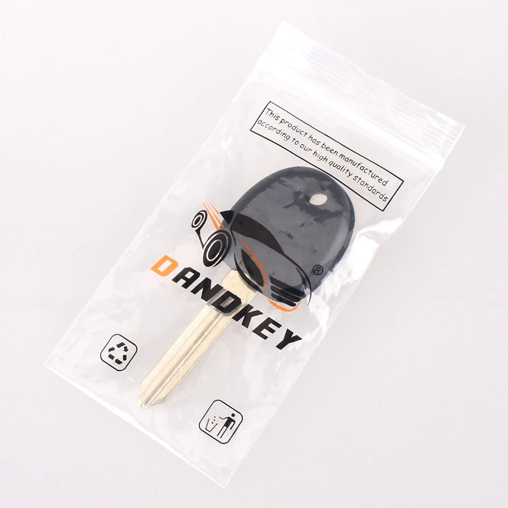 Чехол-накладка для ключа Dandkey Right Key Blade Transponder Chip HYUNDAI Coupe Tucson Elantra Accent Santa Fe i10 |