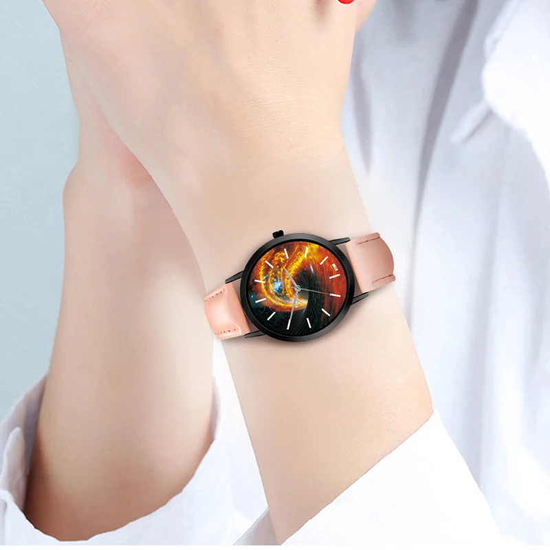 Часы с космическим мотивом Flame Vortex повседневные кварцевые часы кожаным ремешком