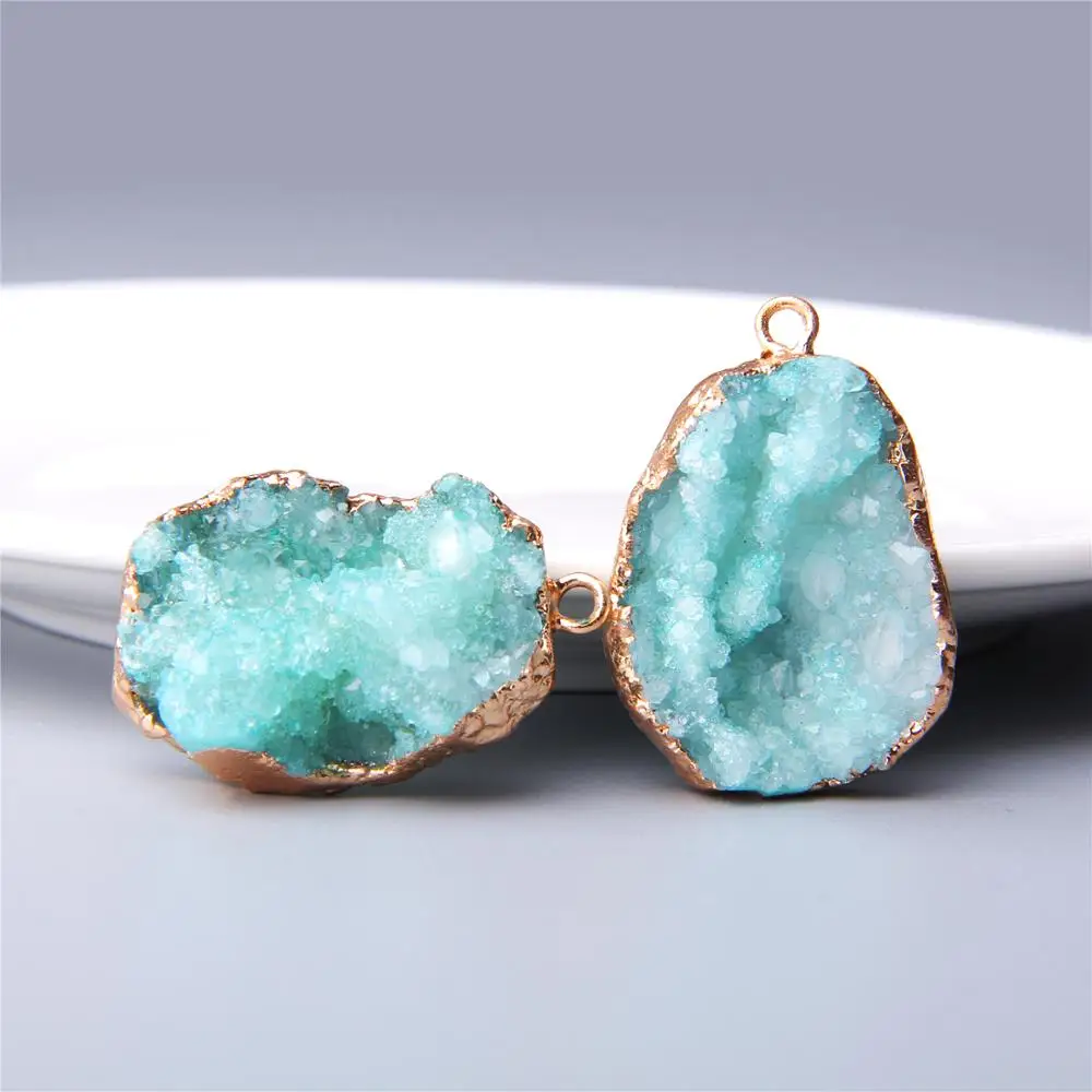 

Blue Irregular Natural Crystal Pendant Crystal Druzy Pendant Handmade Gems Natural Stone Pendants Jewelry Making wholesale DIY