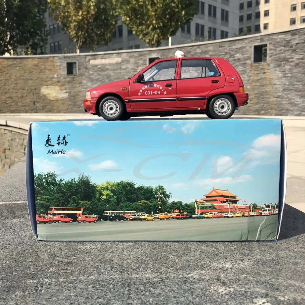 1:18 литая модель автомобиля Yiqi Chinese Tianjin Xiali Taxi TJ7100 хэтчбек (красный) + маленький