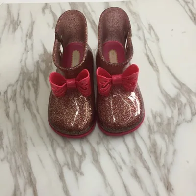 Многоцветный Melissa ForChildren желе мини милый бант резиновые сапоги Нескользящие непромокаемые резиновые сапоги для девочек желе обувь сапоги "принцесса" - Цвет: Многоцветный