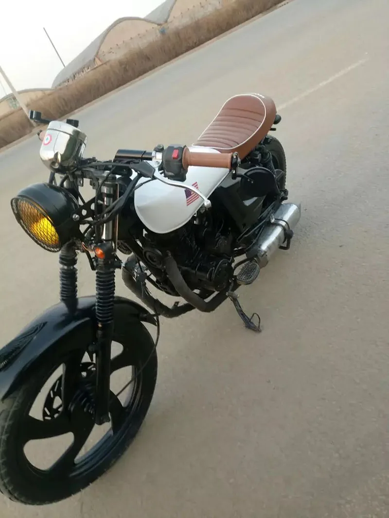 TKOSM мотоциклетная фара черный металлический галогенный Передний фонарь в стиле