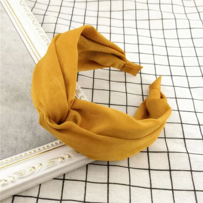 Женская тканевая повязка на голову однотонная широкая с перекрещенными узлами