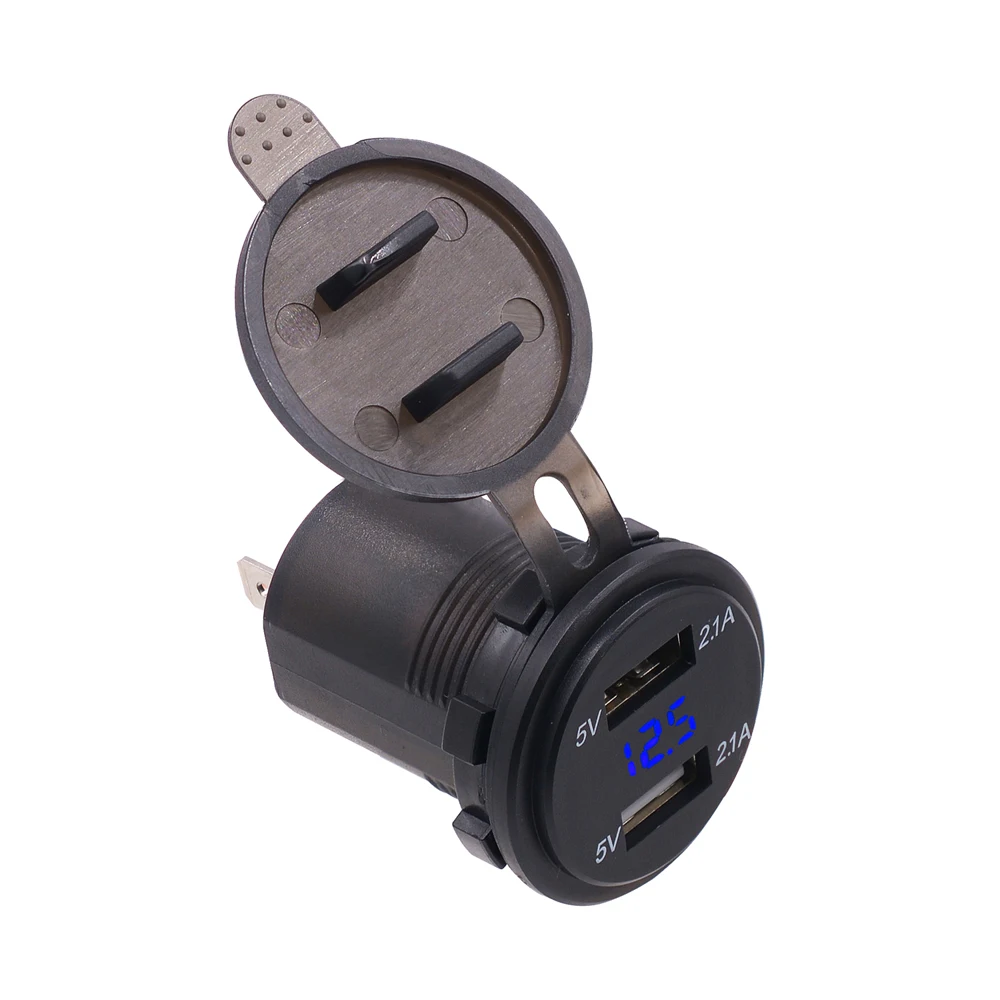 

Автомобильное зарядное устройство с двумя USB-портами и светодиодным дисплеем